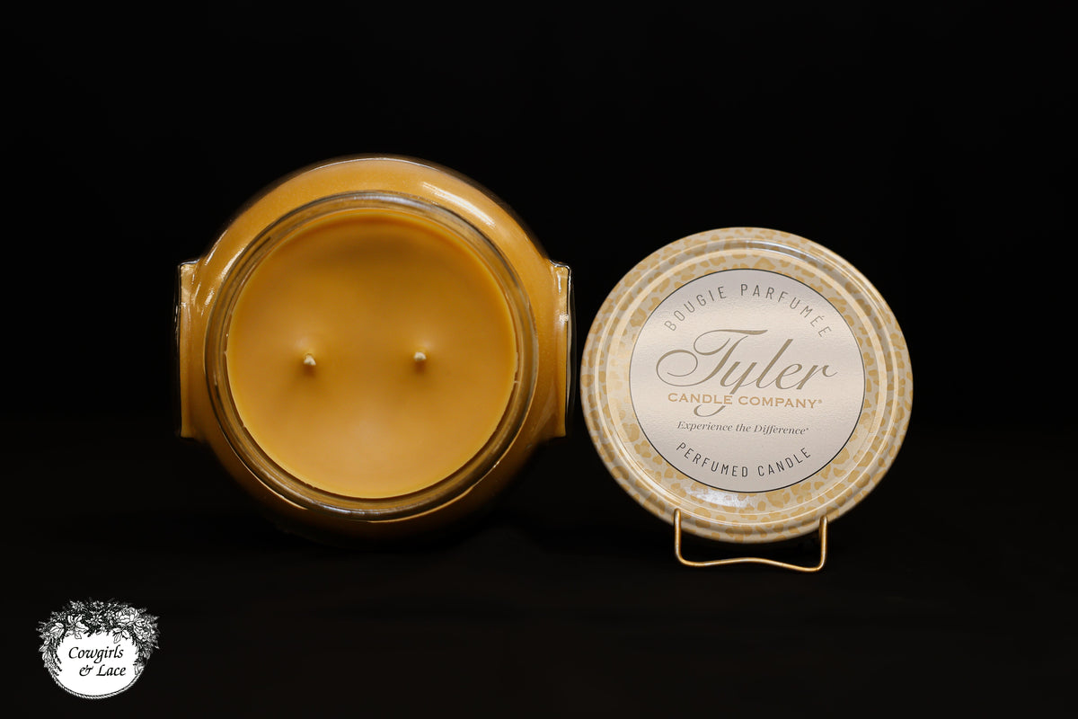 Tyler Candle Company 荣誉系列蜡烛 – 11盎司 – 南瓜香料